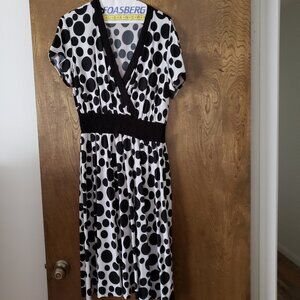 Lightweight polyester black and white polka dot dress